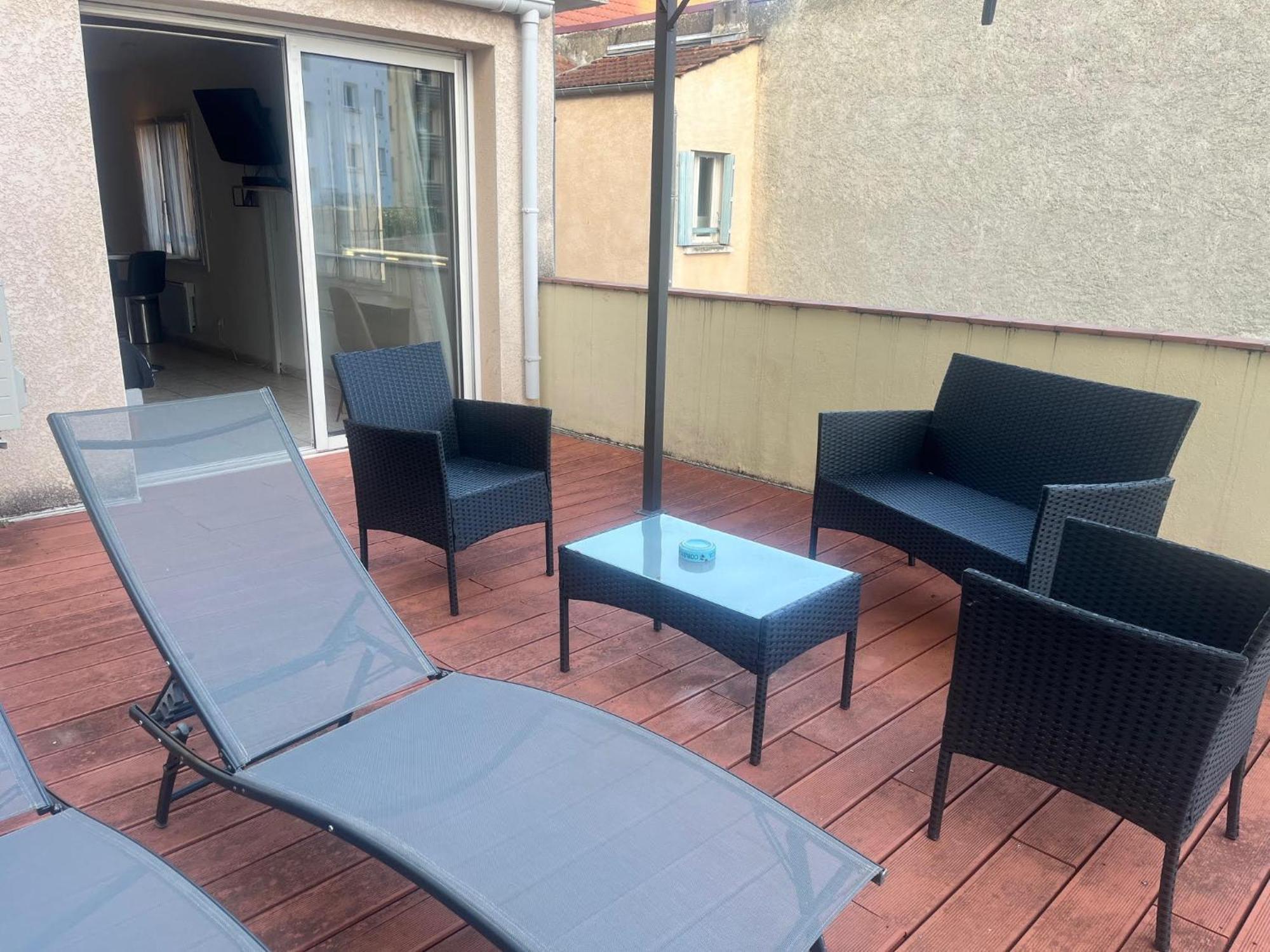 Studio Climatise Et Grande Terrasse Tarbes Centre Exteriér fotografie